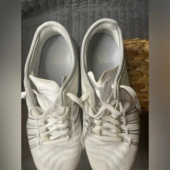 Nike Free Run TR 6 Womens Running Sneakers size 7 White/Grey - Picture 8 of 10